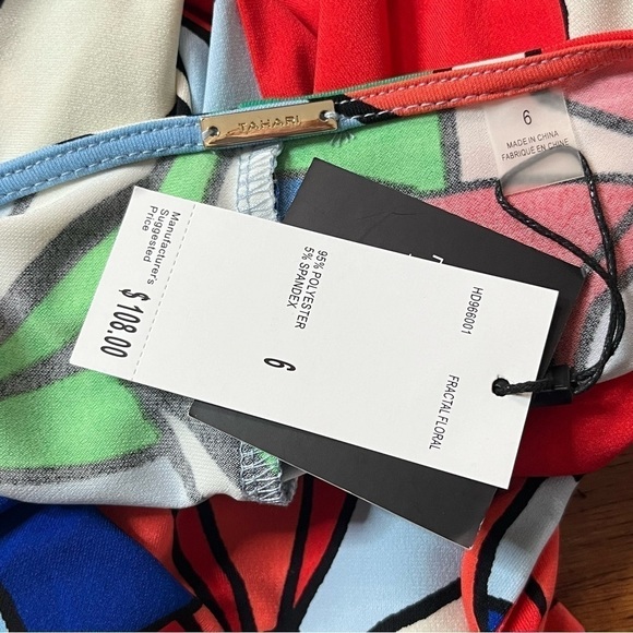 Tahari Floral Faux Wrap Dress Size 6 - Picture 10 of 10